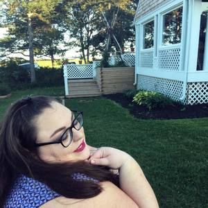 Meet your Posher, Kaitlynn